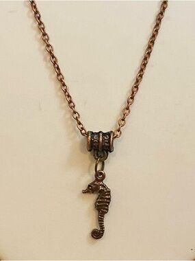 Copper Seahorse Pendant Necklace - Elegant Women's Jewelry